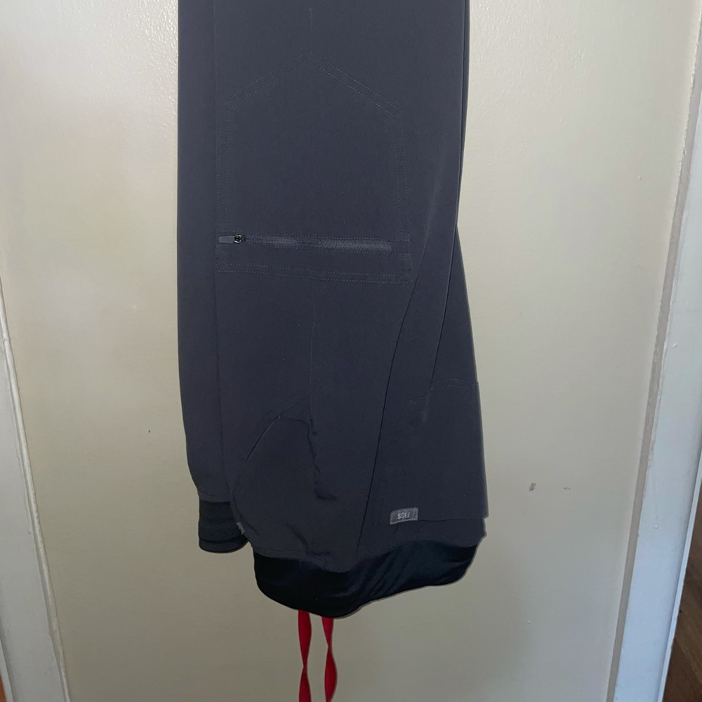 Size Medium Zamora Jogger Pants CHARCOAL